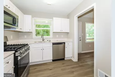 1743 Hunting Creek Lane SE, Conyers, GA 30013 - Photo 5