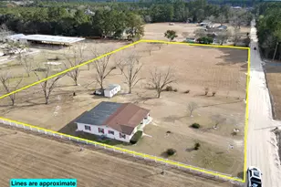 428 Driggers Ln, Waycross, GA 31503 - Photo 1