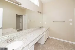 8418 Waverly Dr, Jonesboro, GA 30236 - Photo 11