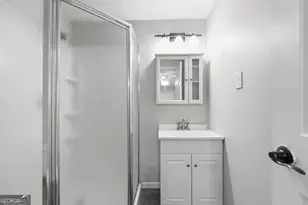 201 Cherokee Dr, Jackson, GA 30233 - Photo 17