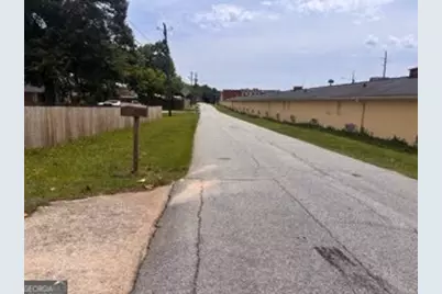 1034 Fairground Street SE, Conyers, GA 30012 - Photo 13