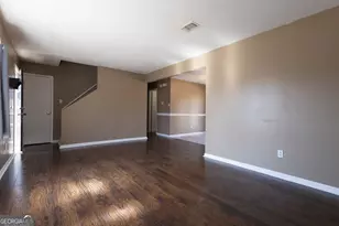 110 Stonefield Ct, Warner Robins, GA 31093 - Photo 3