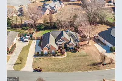 208 Twelve Oaks Drive, Warner Robins, GA 31088 - Photo 3