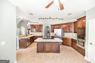 208 Twelve Oaks Dr, Warner Robins, GA 31088 - Photo 17