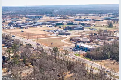 208 Twelve Oaks Drive, Warner Robins, GA 31088 - Photo 45