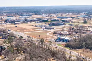 208 Twelve Oaks Dr, Warner Robins, GA 31088 - Photo 45