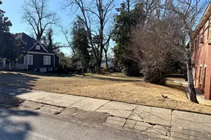 164 S McIntosh St, Elberton, GA 30635 - Photo 1