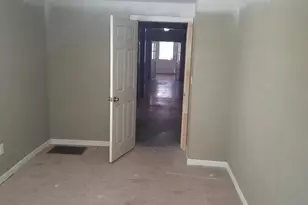 210 N 14th St, Lanett, AL 36863 - Photo 17