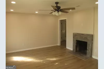 390 Bay Street, Baxley, GA 31513 - Photo 9