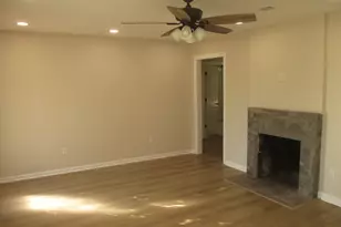 390 Bay St, Baxley, GA 31513 - Photo 9