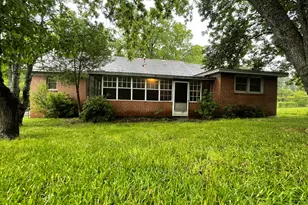 1702 Brookwood Cir NE, Milledgeville, GA 31061 - Photo 13