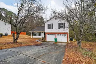 2247 Clayton Ridge, Lithonia, GA 30058 - Photo 3