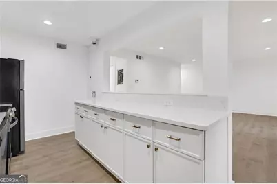 2396 Lawrenceville Highway #V, Decatur, GA 30033 - Photo 13