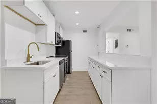 2396 Lawrenceville Hwy, Decatur, GA 30033 - Photo 11