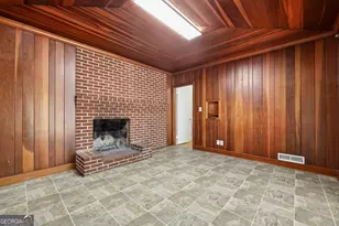 88 W New St, Winder, GA 30680 - Photo 15