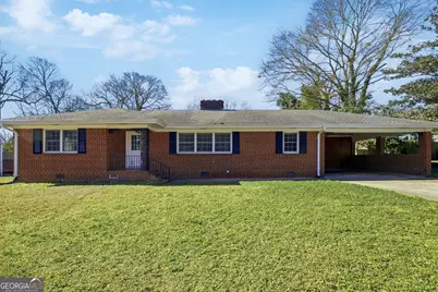 88 W New Street, Winder, GA 30680 - Photo 1