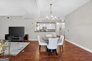 2795 Peachtree Rd NE, Atlanta, GA 30305 - Photo 19