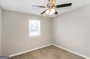 4875 Hairston Pl, Stone Mountain, GA 30088 - Photo 15