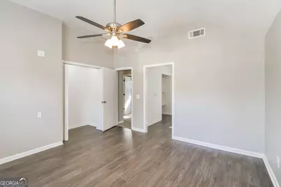 4875 Hairston Place, Stone Mountain, GA 30088 - Photo 9