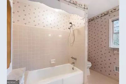 955 Landmark Drive, Atlanta, GA 30342 - Photo 37