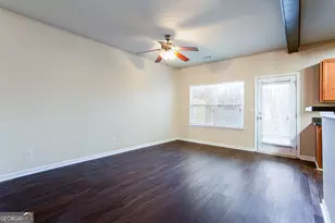 1255 Chinon Point, Lithonia, GA 30058 - Photo 5