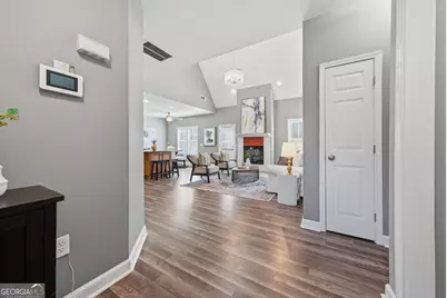 207 Meadow Lake Drive, Carrollton, GA 30116 - Photo 3