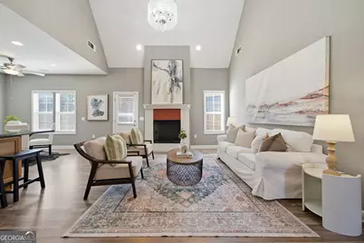 207 Meadow Lake Drive, Carrollton, GA 30116 - Photo 5