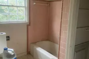 2022 E 39th St, Savannah, GA 31404 - Photo 5