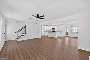 546 Creek View Dr, Hoschton, GA 30548 - Photo 7