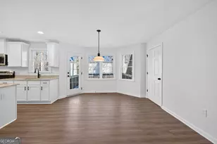 546 Creek View Dr, Hoschton, GA 30548 - Photo 13