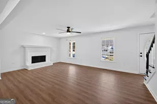 546 Creek View Dr, Hoschton, GA 30548 - Photo 5