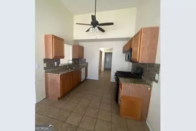 530 Shire Lane, Fairburn, GA 30213 - Photo 9