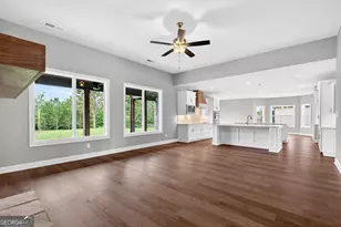 296 Grove Pk, Senoia, GA 30276 - Photo 9