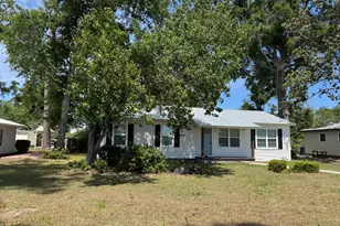10 Grove St, Hazlehurst, GA 31539 - Photo 15