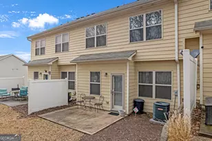 3180 Haynes Park Dr, Lithonia, GA 30038 - Photo 3