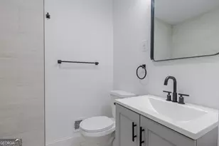 5207 Dixie Lake Rd, Union City, GA 30291 - Photo 11