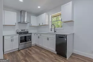 5207 Dixie Lake Rd, Union City, GA 30291 - Photo 9