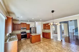 402 Sweetwood Ct, Lagrange, GA 30241 - Photo 5