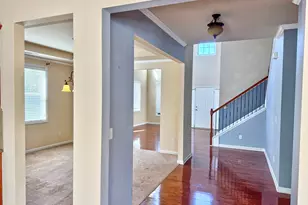 402 Sweetwood Ct, Lagrange, GA 30241 - Photo 7