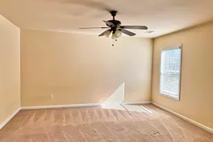 402 Sweetwood Ct, Lagrange, GA 30241 - Photo 13