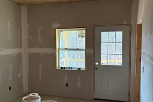 312 Hillshore Ct, Lavonia, GA 30553 - Photo 9