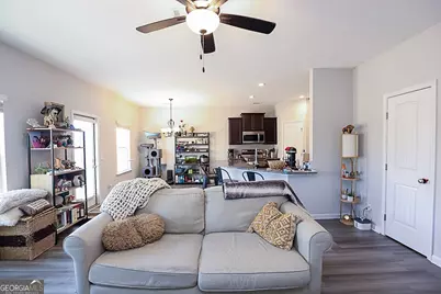 131 Battalion Lane, Hinesville, GA 31313 - Photo 5