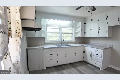 1917 Palmyra Road, Albany, GA 31701 - Photo 25