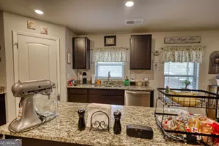 214 Woodlands Dr, Jackson, GA 30233 - Photo 23