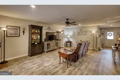 214 Woodlands Drive, Jackson, GA 30233 - Photo 11