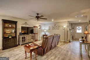 214 Woodlands Dr, Jackson, GA 30233 - Photo 9