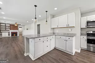 261 Lagrange St, Newnan, GA 30263 - Photo 7