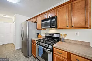 25 Pacific Ave, Sharpsburg, GA 30277 - Photo 13