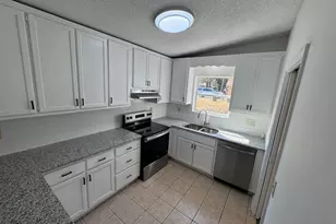 101 Royal Cir, Kingsland, GA 31548 - Photo 9