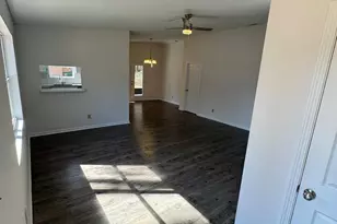 101 Royal Cir, Kingsland, GA 31548 - Photo 7